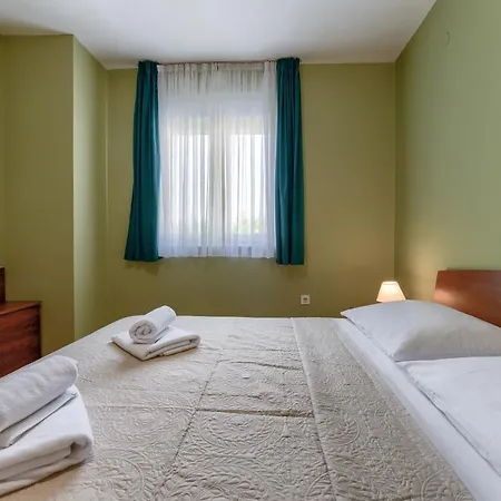 Olive Maris * Petrcane