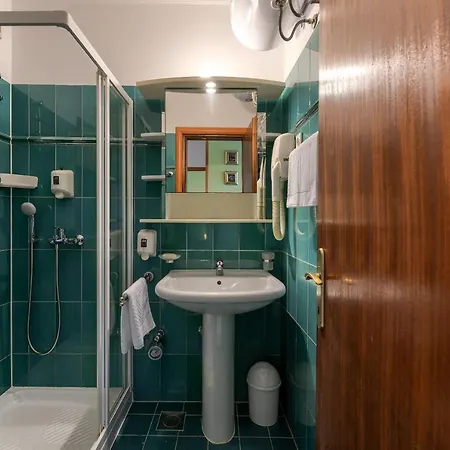 Olive Maris Apartment Petrcane