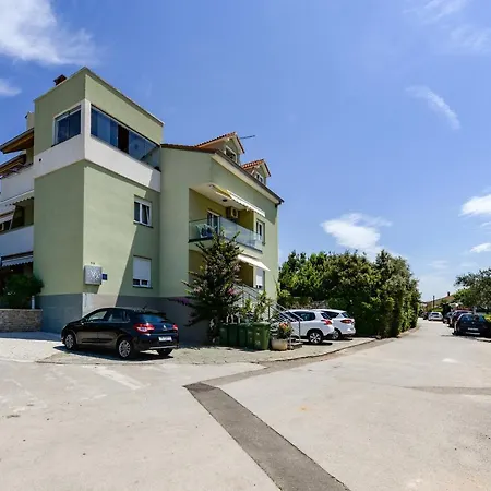 Apartmán Olive Maris Petrcane