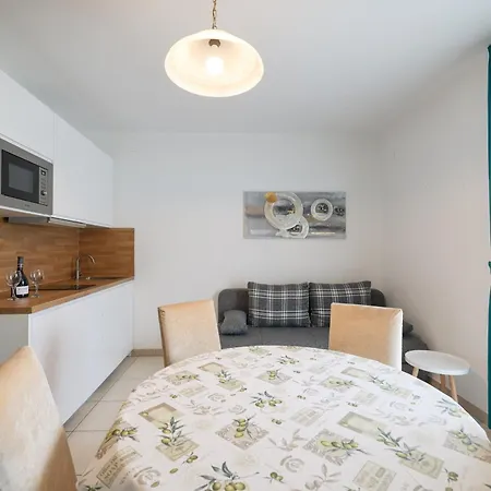 Olive Maris * Petrcane