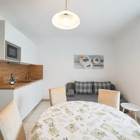 Olive Maris Apartmán *