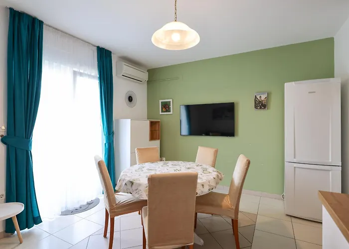 Apartman Olive Maris *