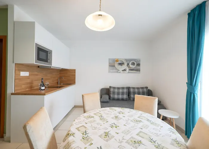 Olive Maris Апартаменты *