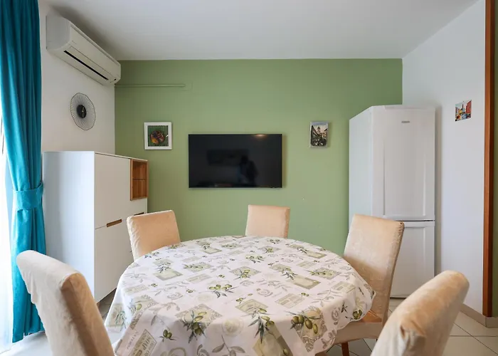 Апартаменты Olive Maris *